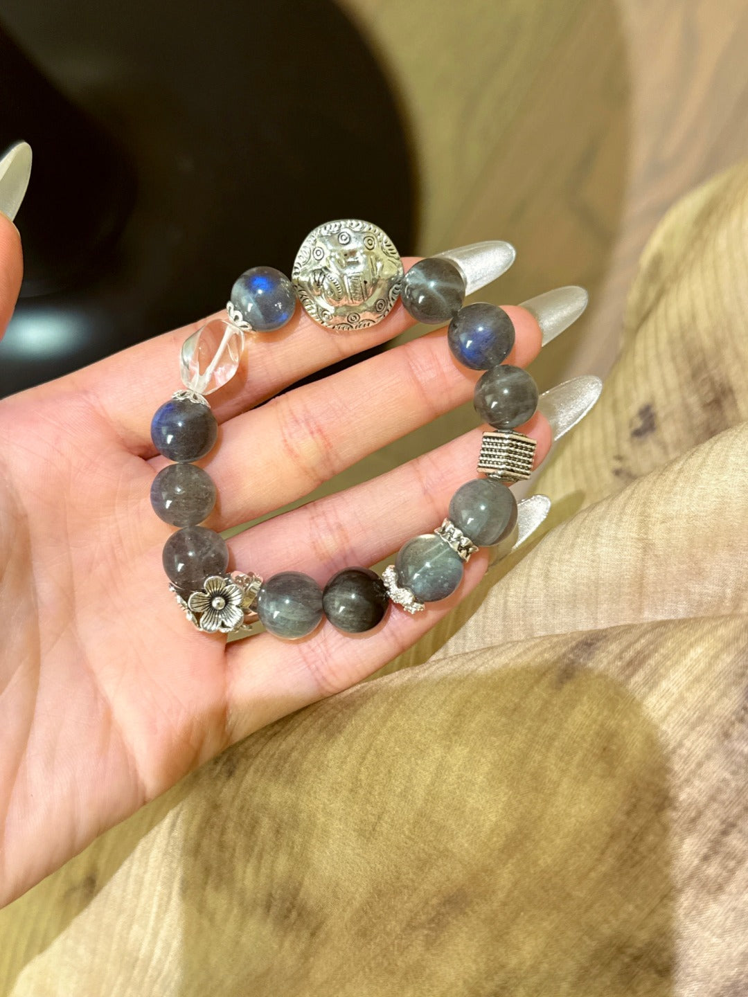 ▫️▪️ Labradorite silver obsidian white crystal bracelet